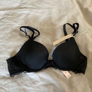 NWT Victoria’s Secret lace push up bra